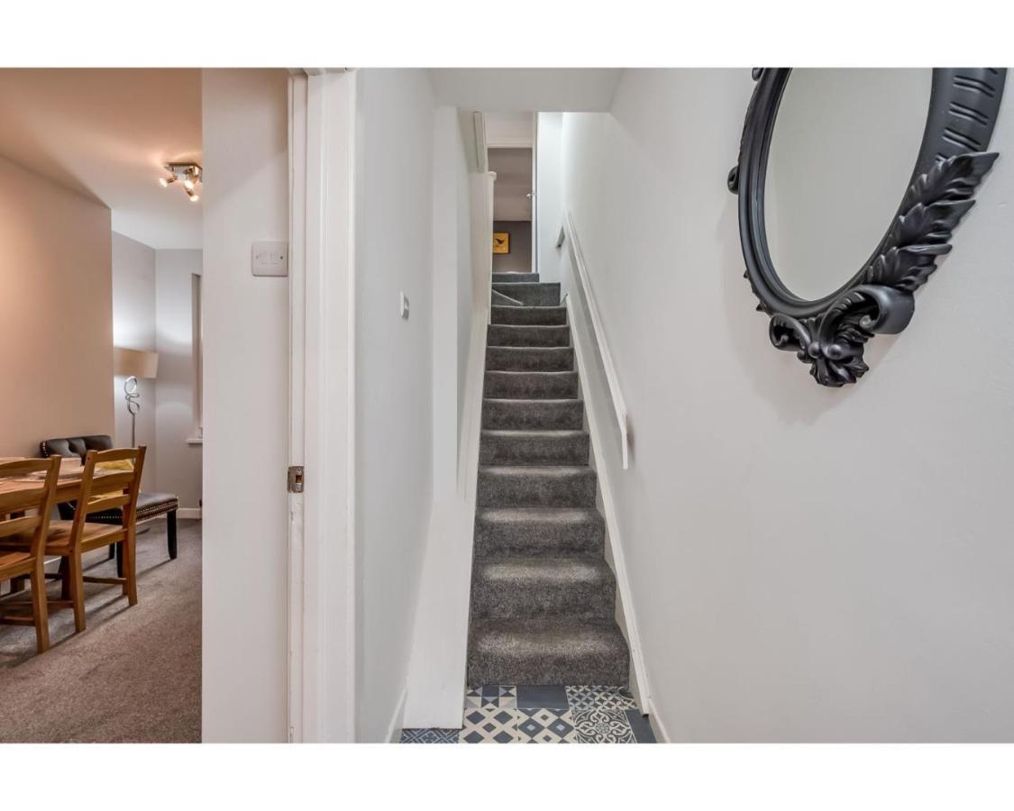 Central Belfast Apartments Ravenhill Экстерьер фото